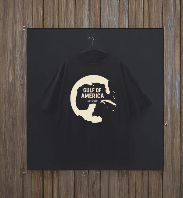 Official Earth gulf of America est 2025 T-Shirt